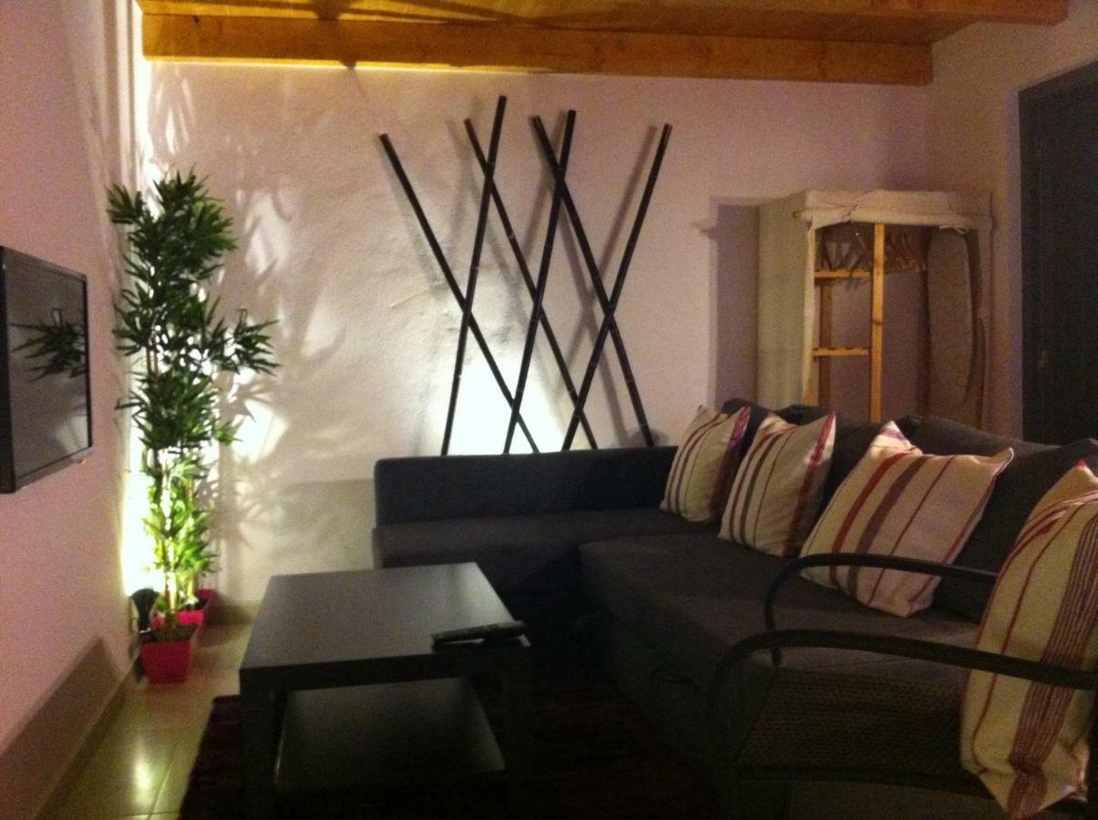 Lovely House ลากอส ภายนอก รูปภาพ