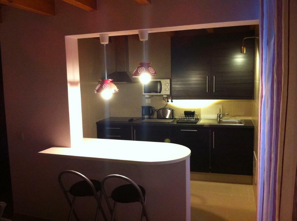 Lovely House ลากอส ภายนอก รูปภาพ